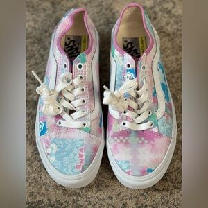 Womens Vans brand new old school colorful size 7